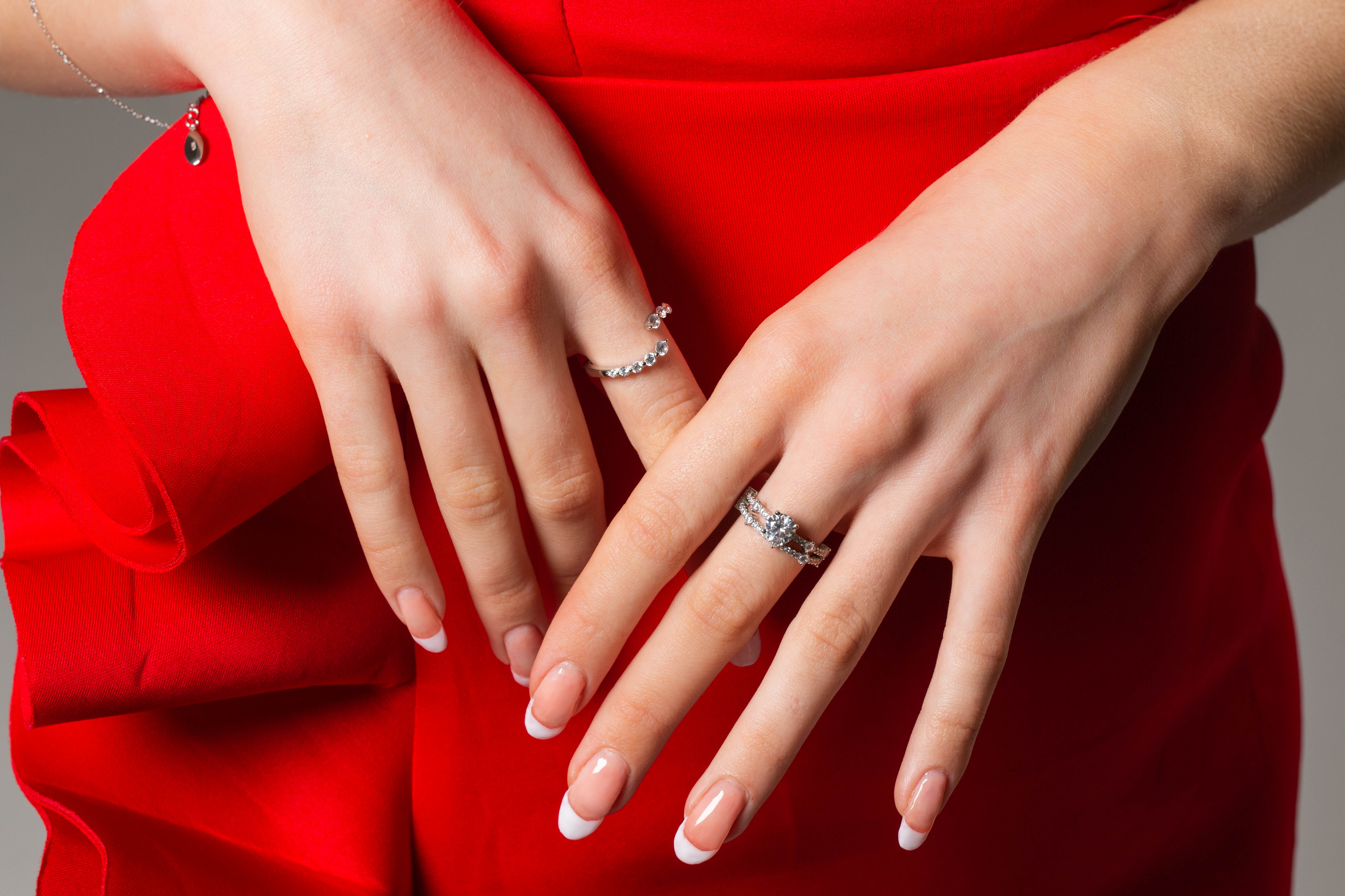 GEORGINI RED CARPET GALA SOLITAIRE RING SILVER