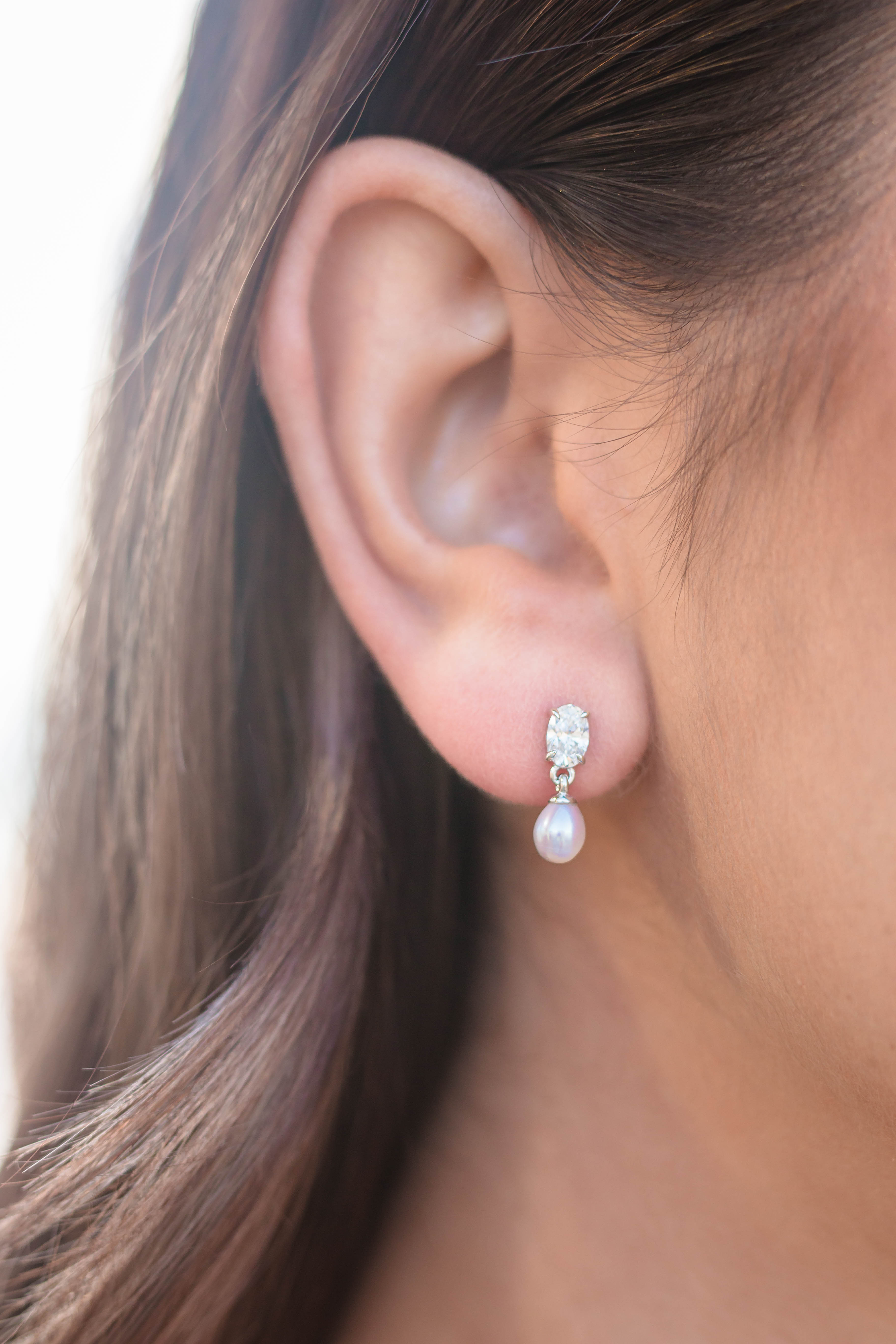 GEORGINI OCEANS WHITSUNDAYS FRESHWATER PEARL EARRINGS SILVER