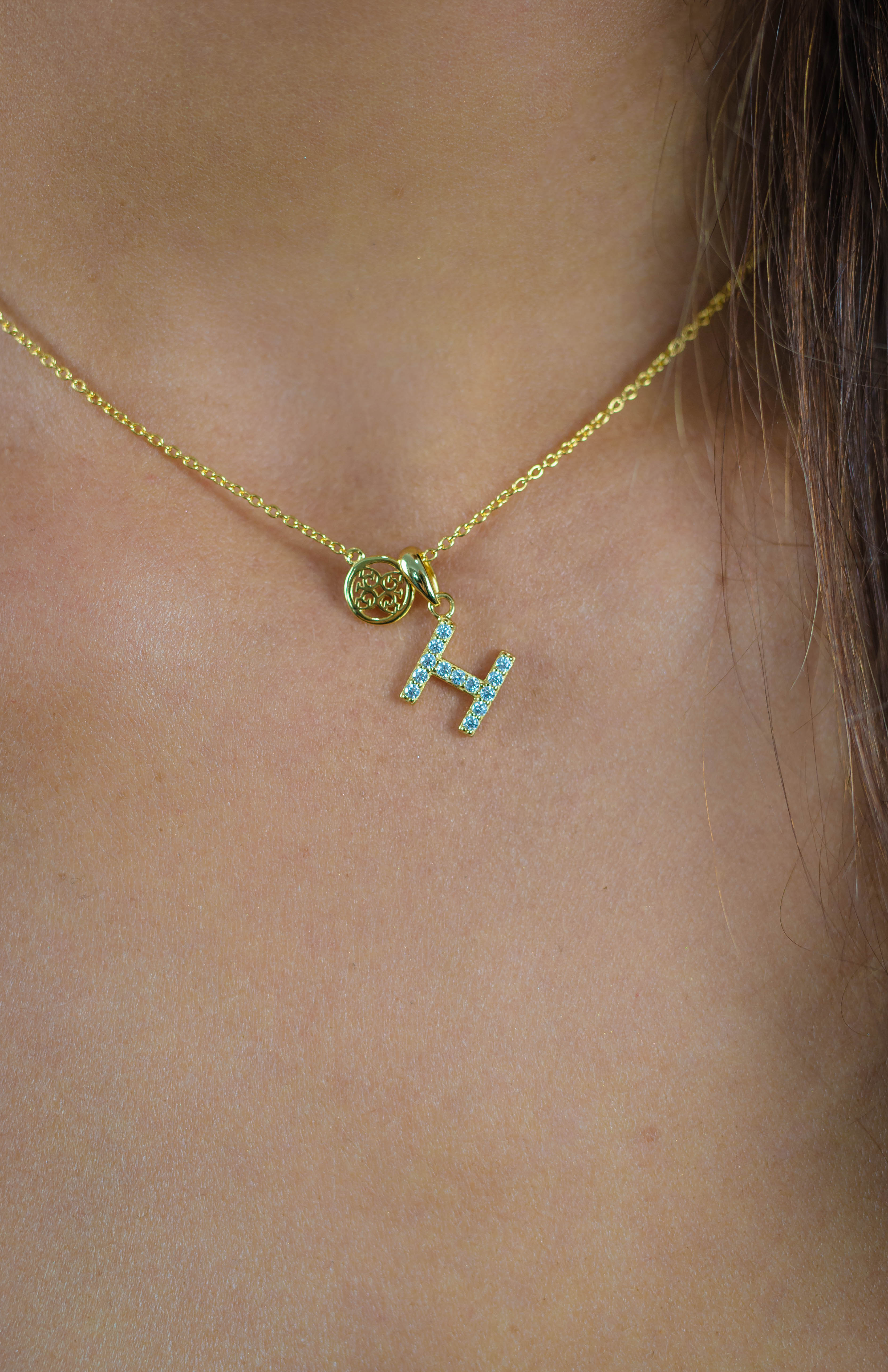 GEORGINI LUXURY LETTERS H INITIAL PENDANT GOLD