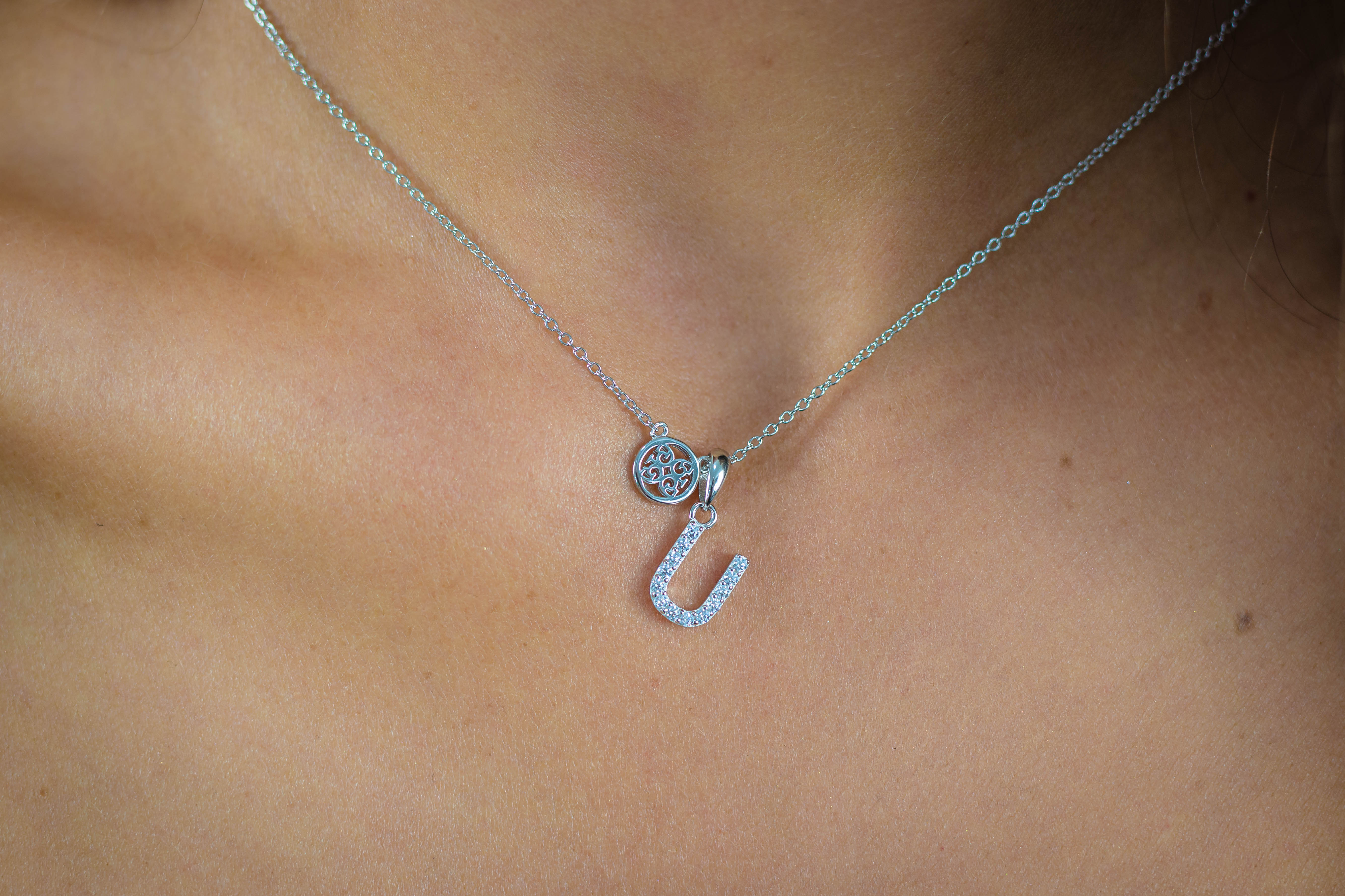 GEORGINI LUXURY LETTERS U INITIAL PENDANT SILVER