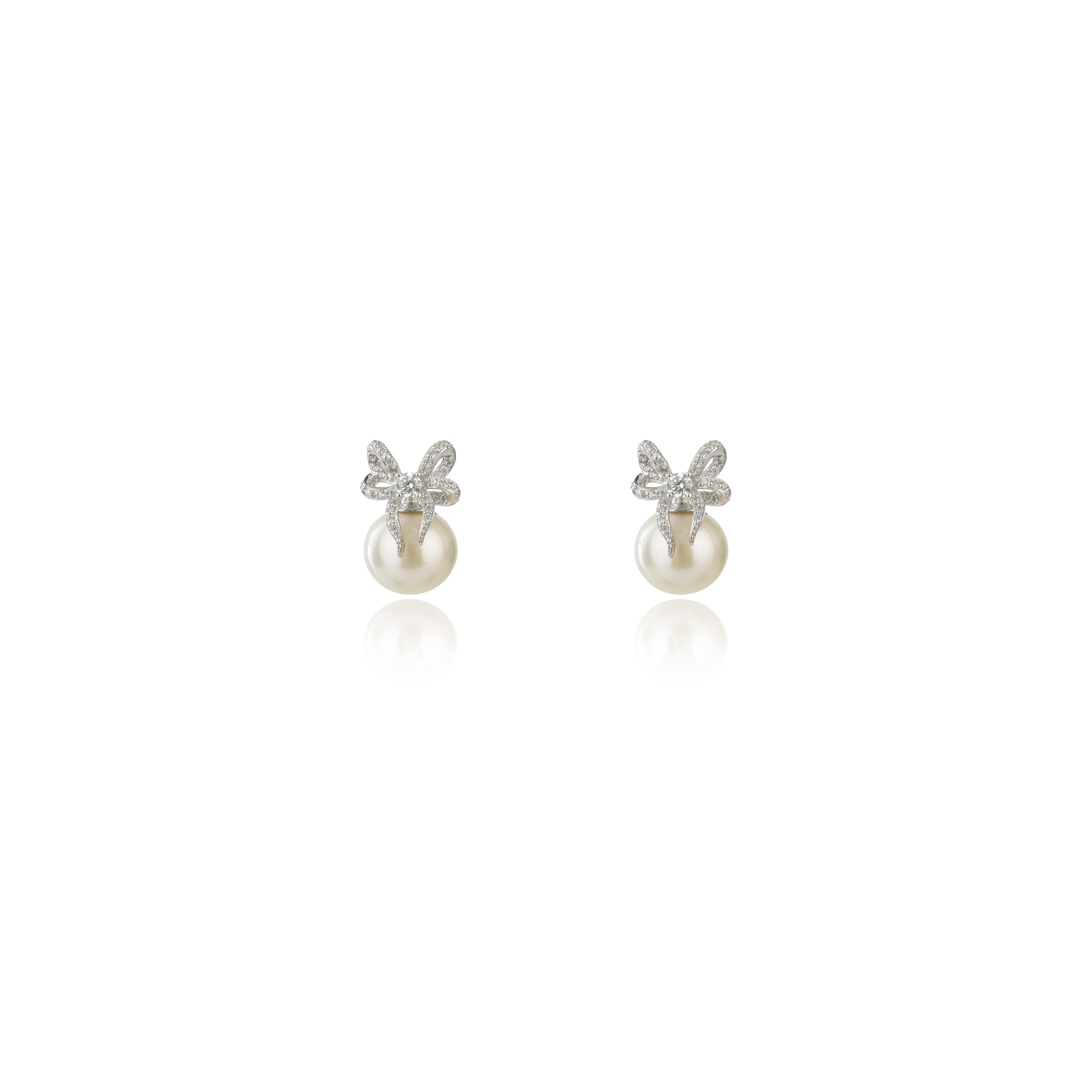 GEORGINI SWEETHEART BOW FRESHWATER PEARL EARRNGS