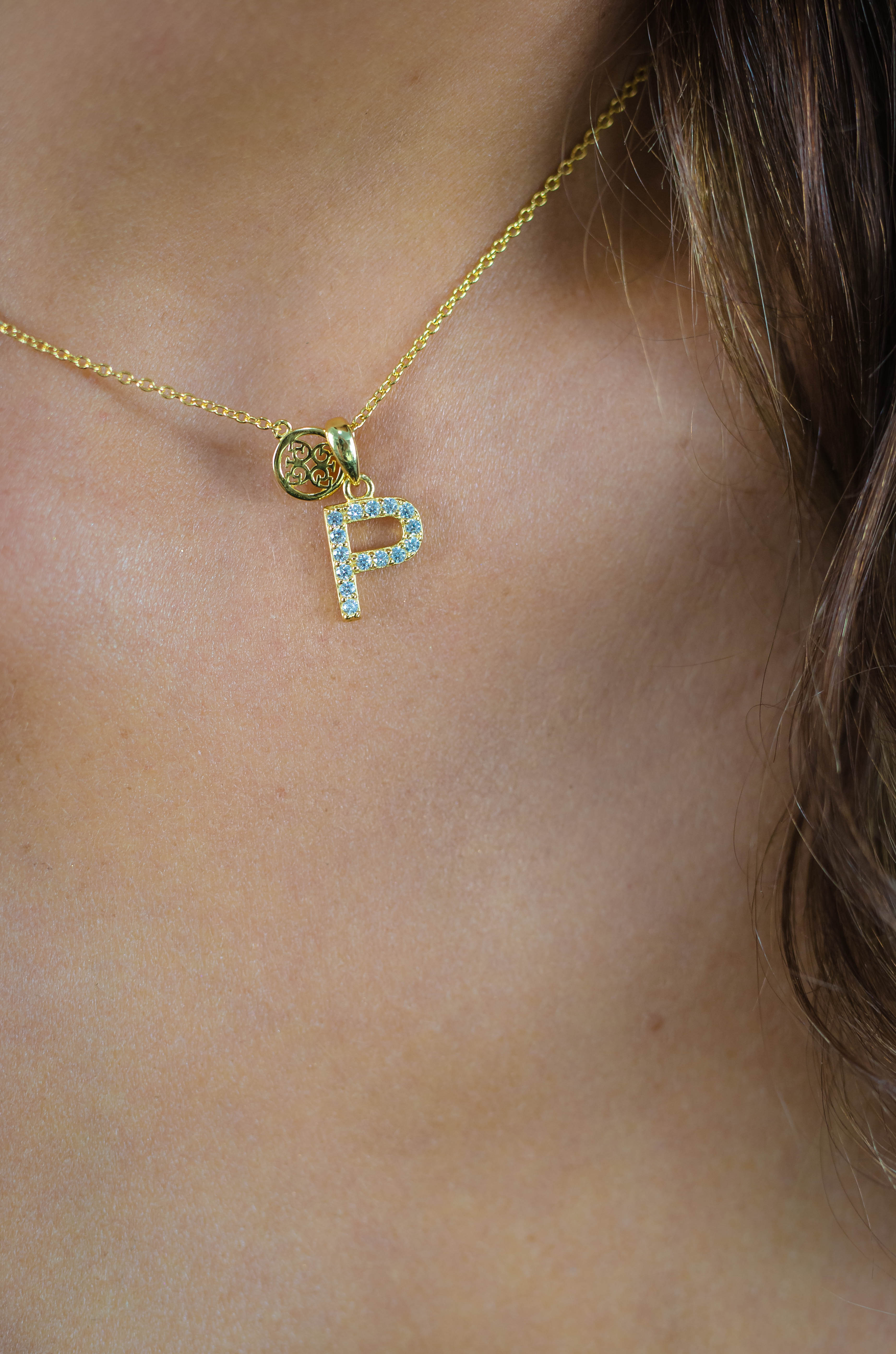 GEORGINI LUXURY LETTERS P INITIAL PENDANT GOLD