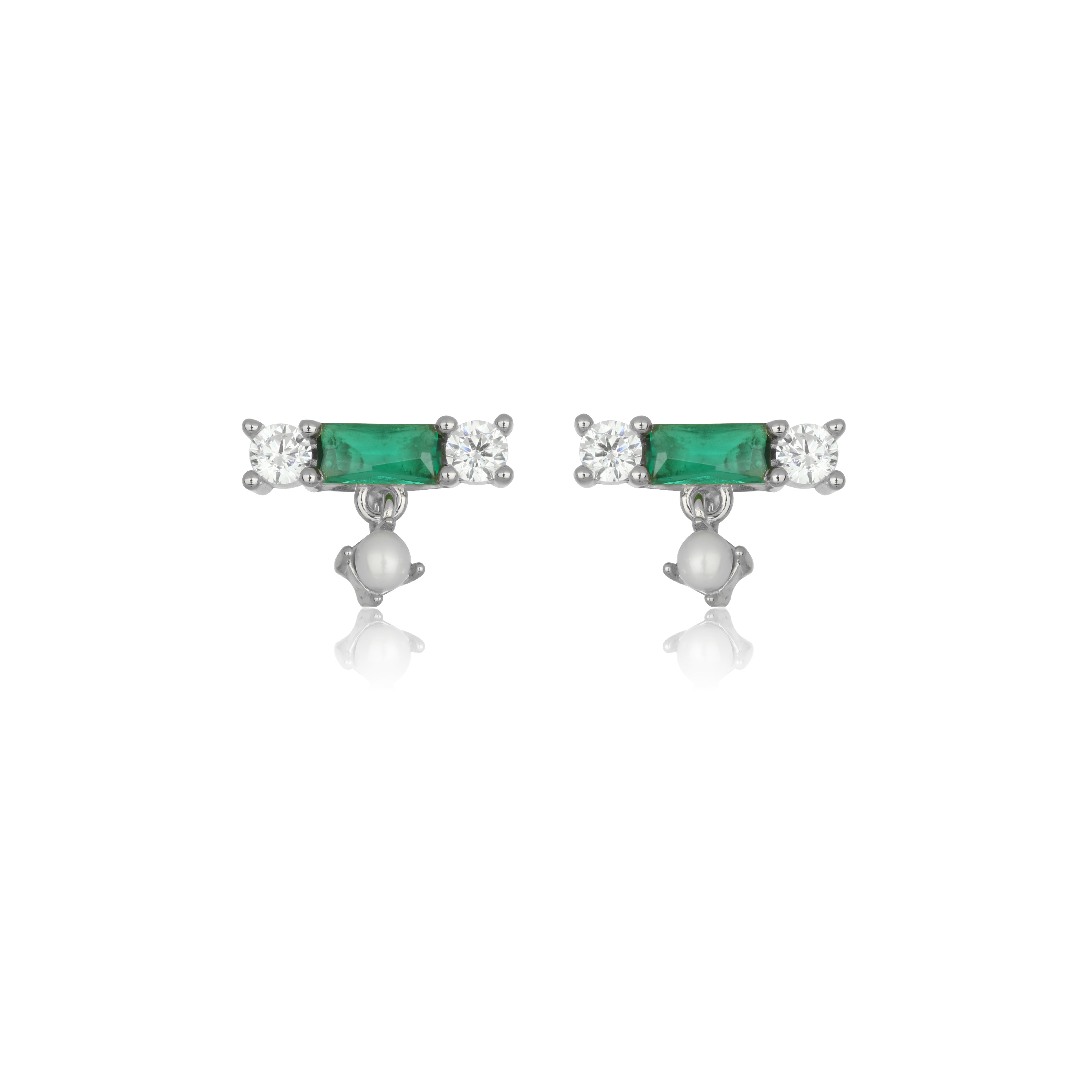 GEORGINI GIFTS EMERALD ISLE FRESHWATER PEARL EARRINGS IN EMERALD AND SILVER