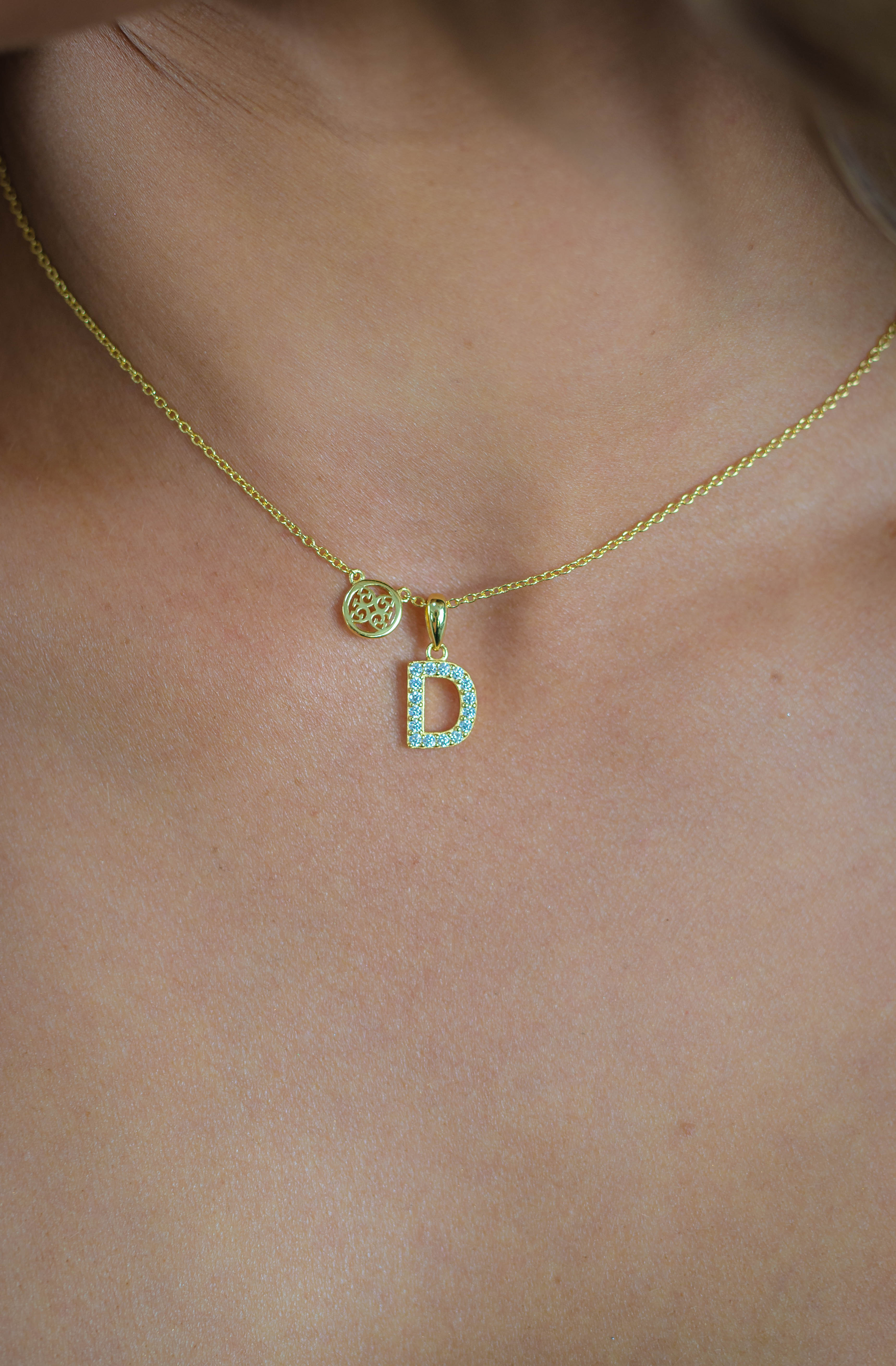 GEORGINI LUXURY LETTERS D INITIAL PENDANT GOLD